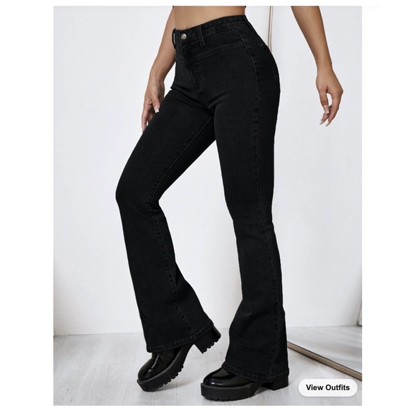 High Waist Floral Embroidered Flare Leg Jeans - Picture 4 of 5